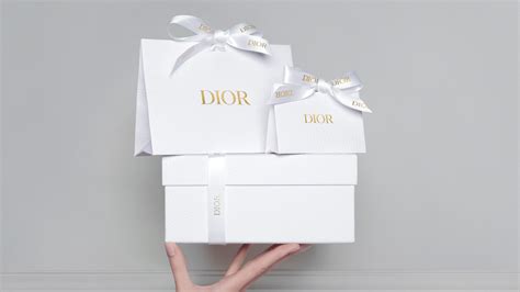 profumo dior confezione serie limitata|Tutti i cofanetti regalo Dior: fragranze, skincare e make.